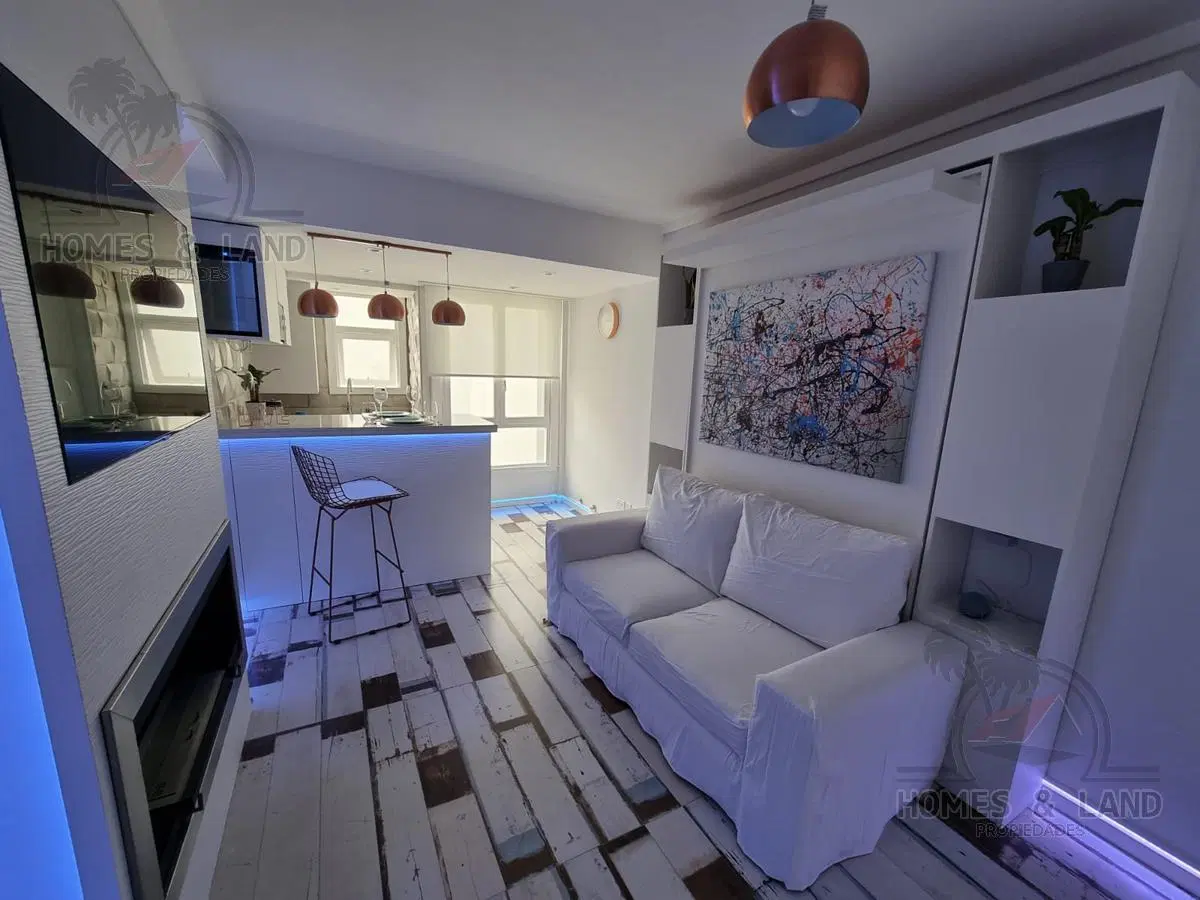 OPORTUNIDAD! VENTA IMPECABLE DEPARTAMENTO DE UN AMBIENTE RECICLADO EN ZONA PLAZA COLON 5