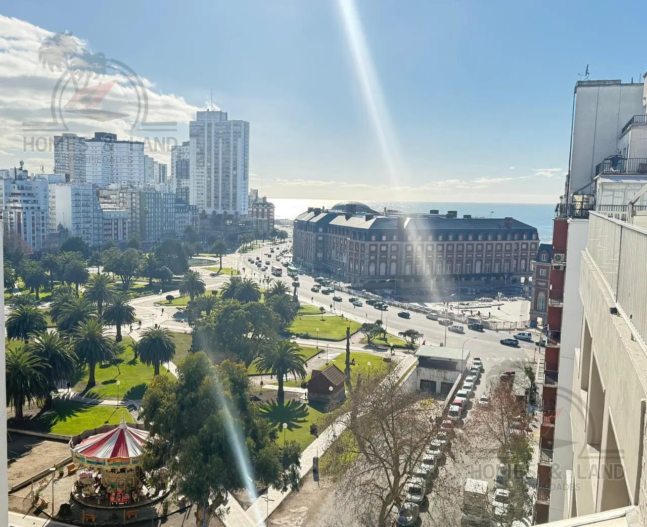 Ambiente dividido con vista al Casino y al mar 8