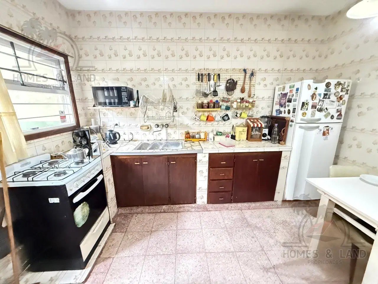 Casa 5 ambientes con parque 2