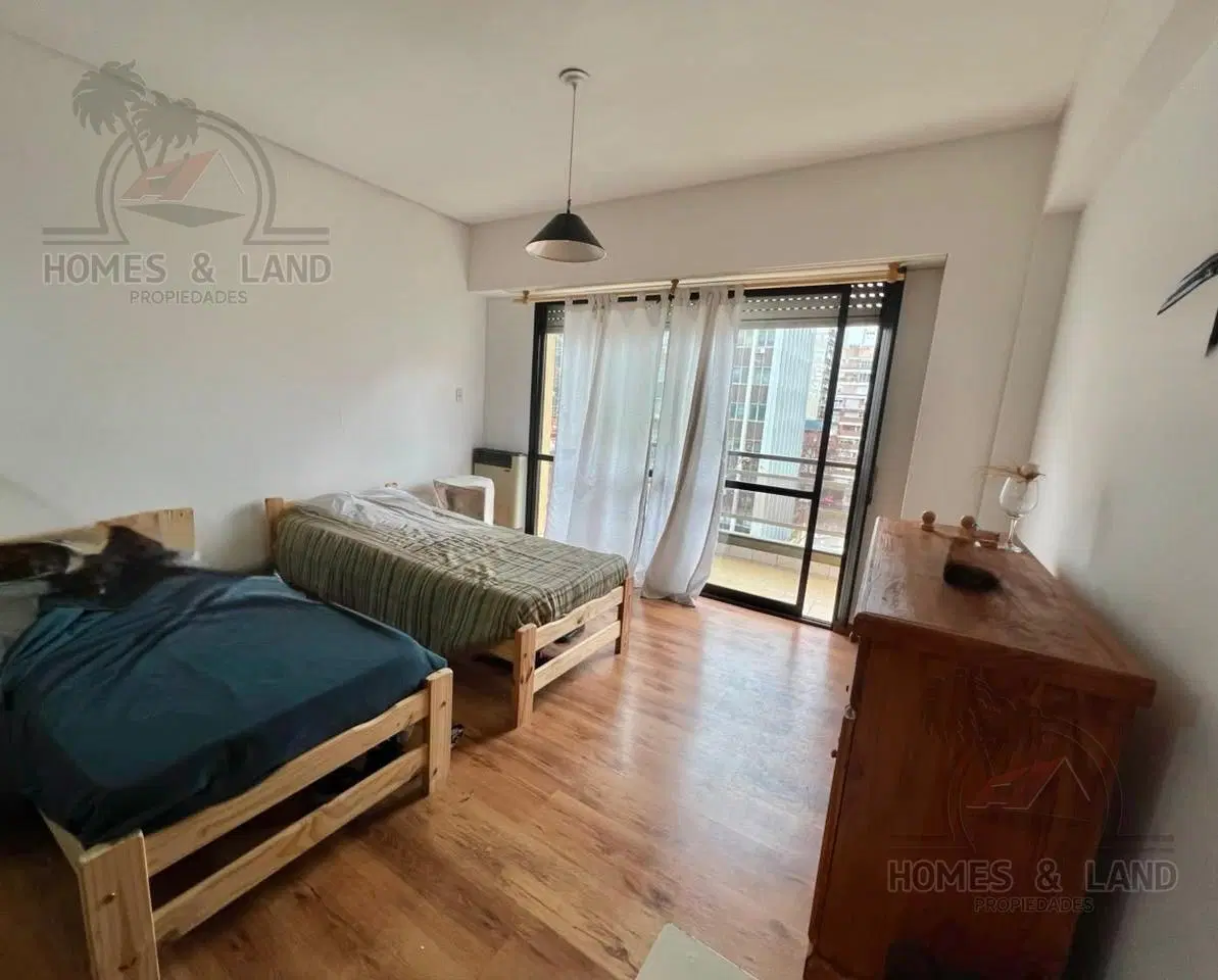 Departamento 2 ambientes con dependencia y balcon saliente 1