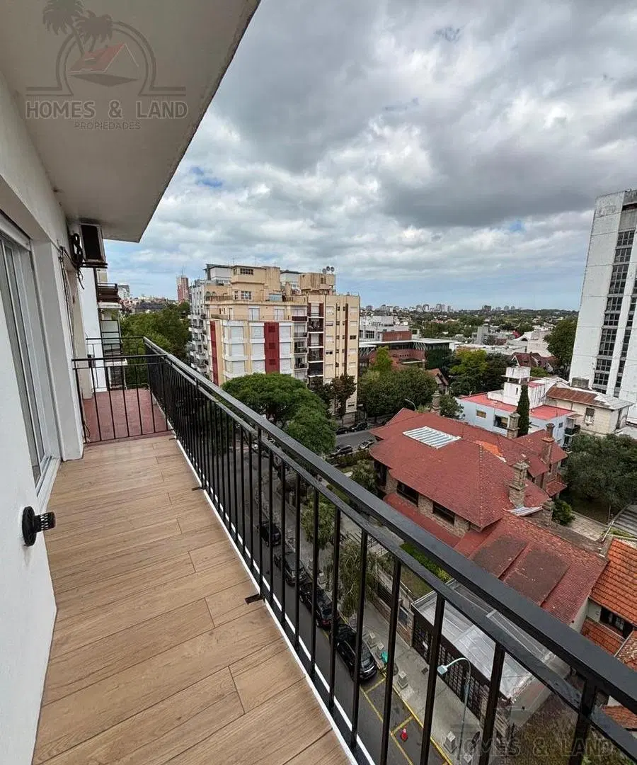 Un ambiente a la calle reciclado con balcón saliente 4