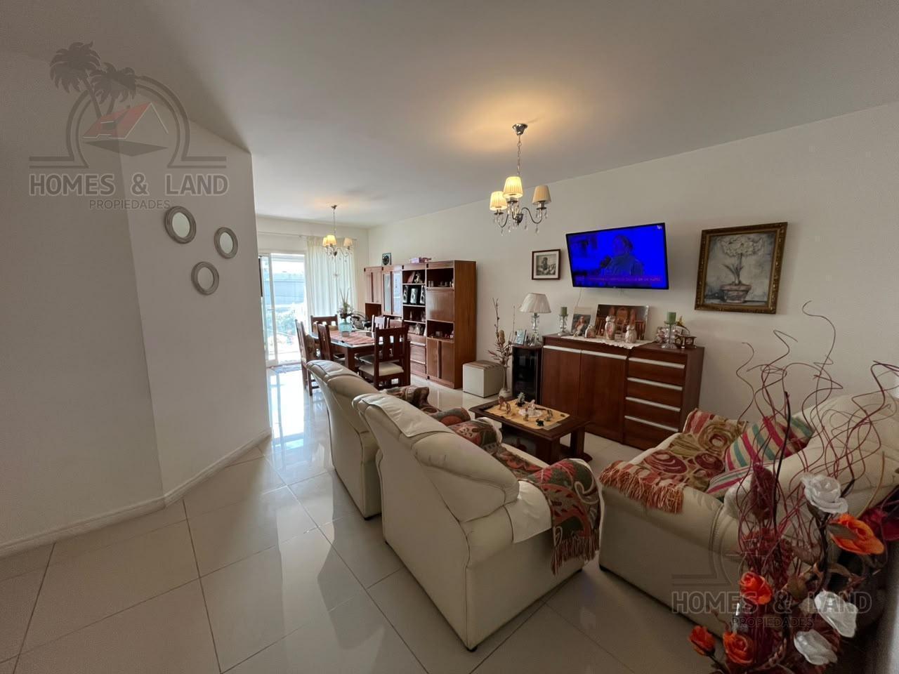 Foto de Departamento 3 ambientes con balcon y bauleramg, imagen 3