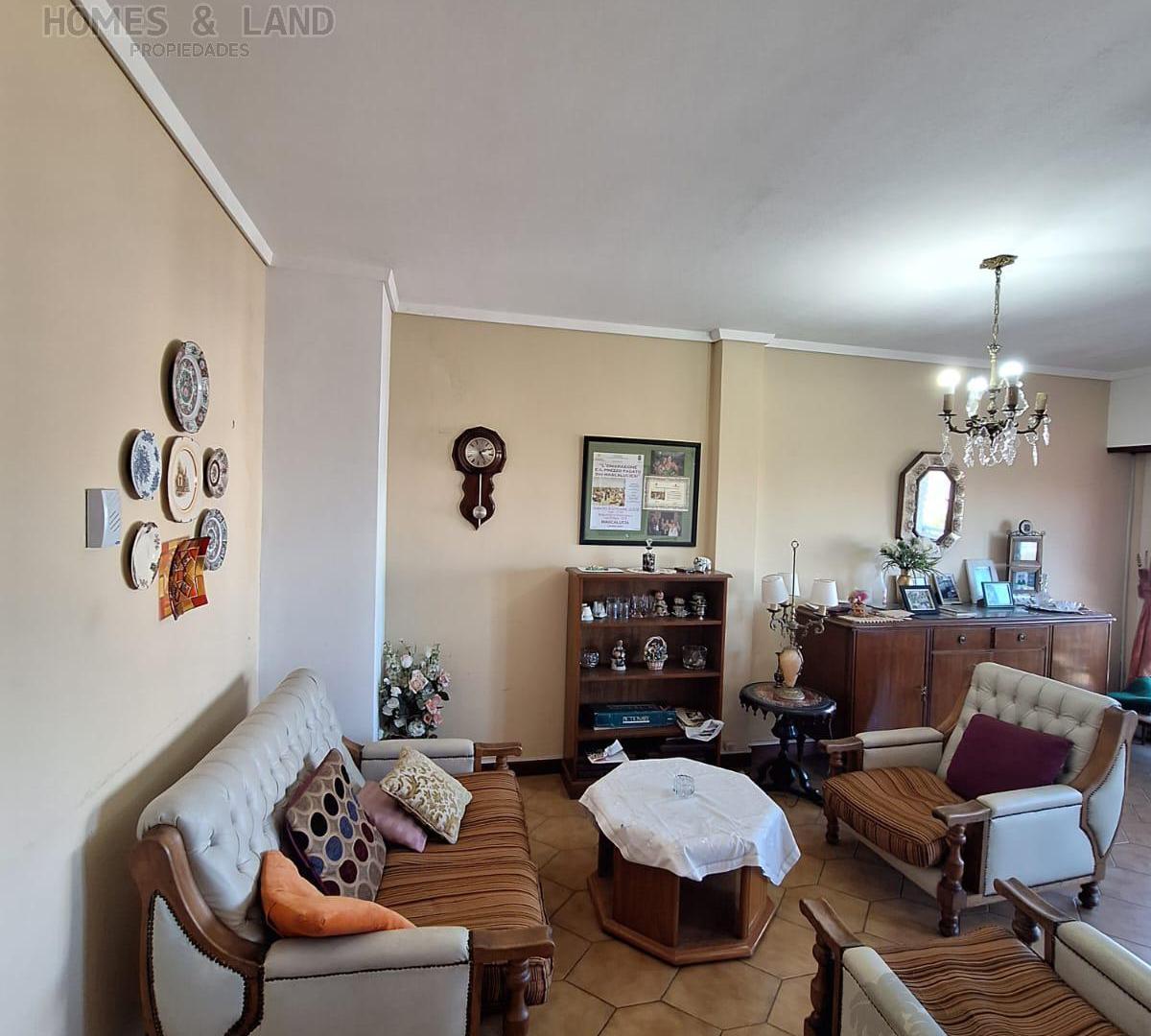 Foto de Dpto 3 ambientes con dependencia y amplio balcon corrido, imagen 1