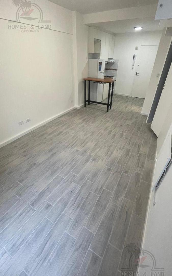 Foto de Departamento un ambiente con balcón, imagen 2