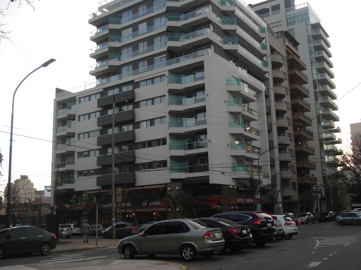 V. Luro - Boulevard - R - L - Falcon y Corvalan. Dto - 4 - Amb - Frente - Balcon. 5