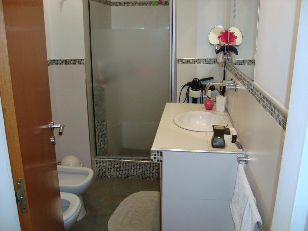 Versalles. Dupuy 800. Casa - 5 - Amb - 3 - Plantas - 2 - Cocheras - "Impecable" 5