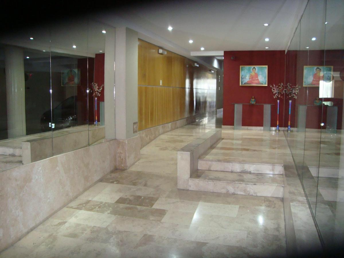 VILLA LURO. ARAUJO 500. SEMIPISO 4 AMBIENTES C/FRENTE PATIO PARRILLA.