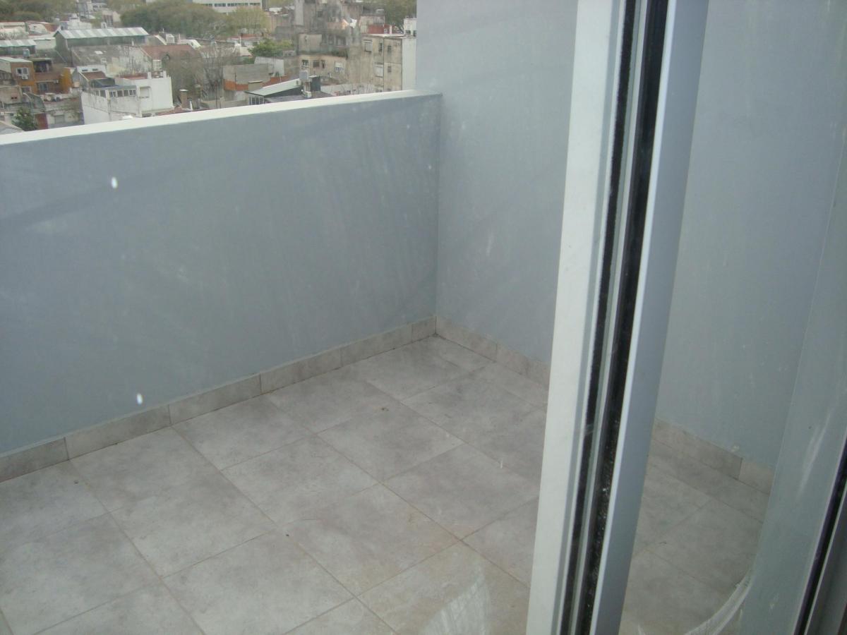 Mataderos. Basualdo 1400. Monoambiente con Patio y Balcon. " a Estrenar " 1