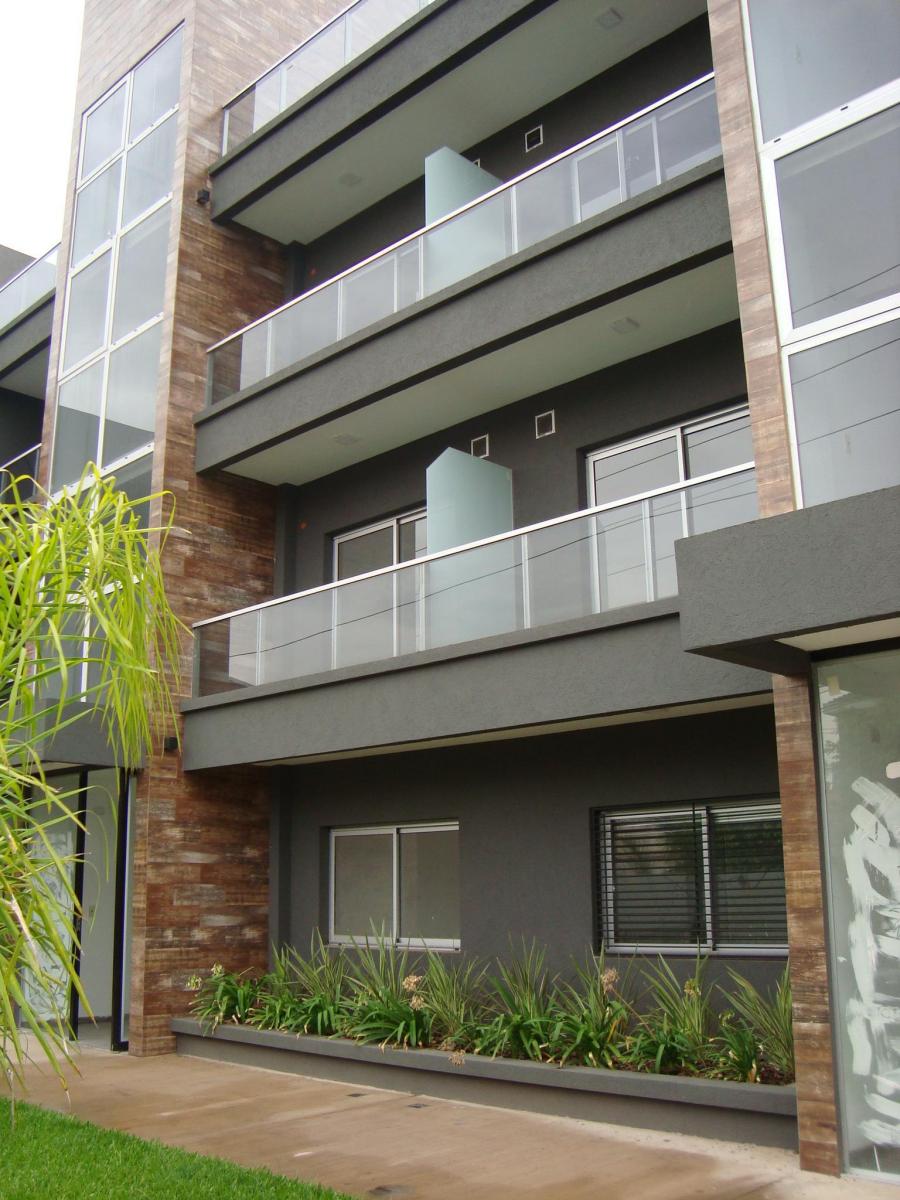 SAN JUSTO. BRANDSEN 3200. DEPTO 2 AMBIENTES FRENTE PATIO COCHERA.
