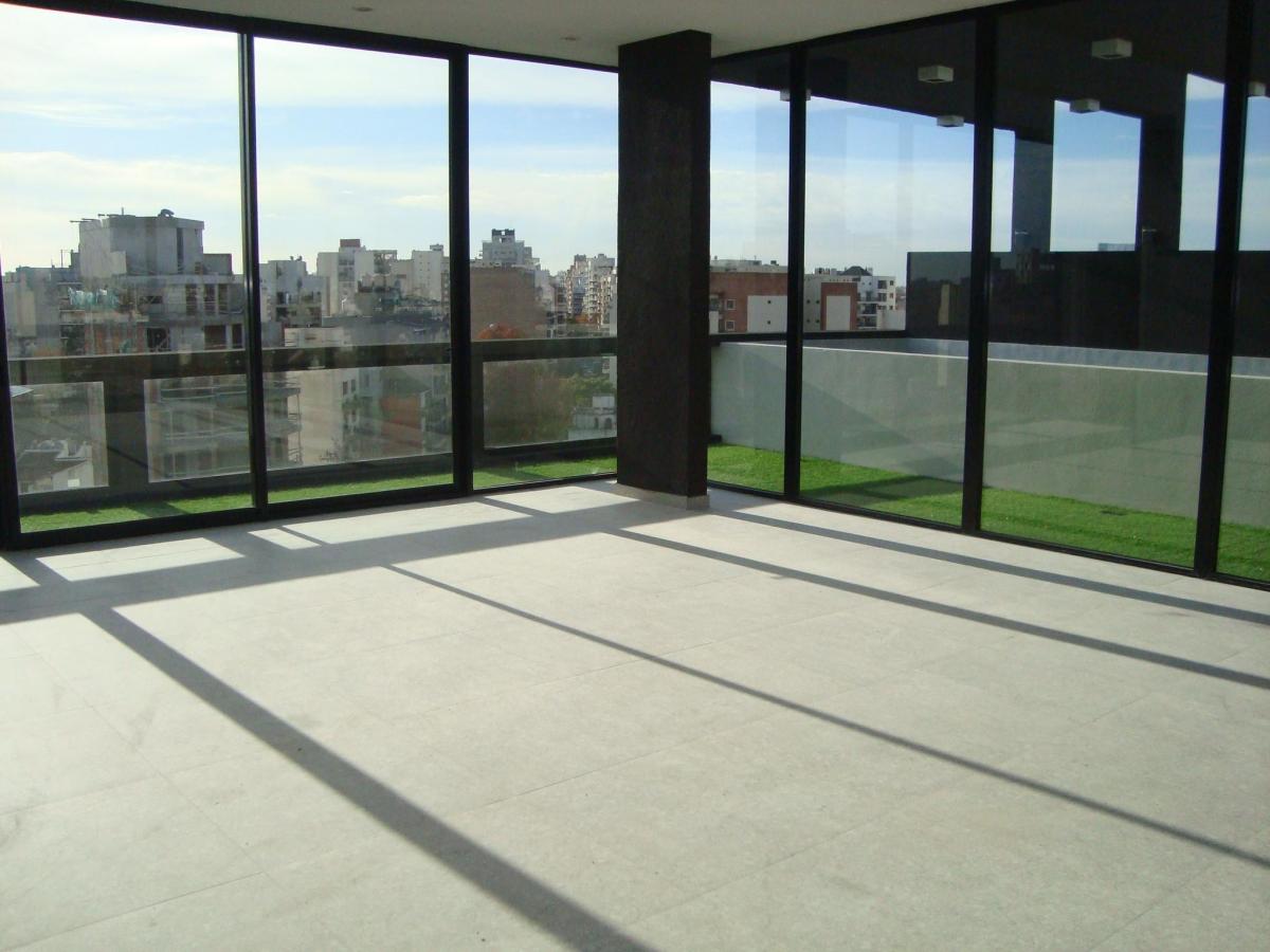 Villa Luro. Larrazabal 100. Departamento 2 Ambientes Frente con Balcon. 2