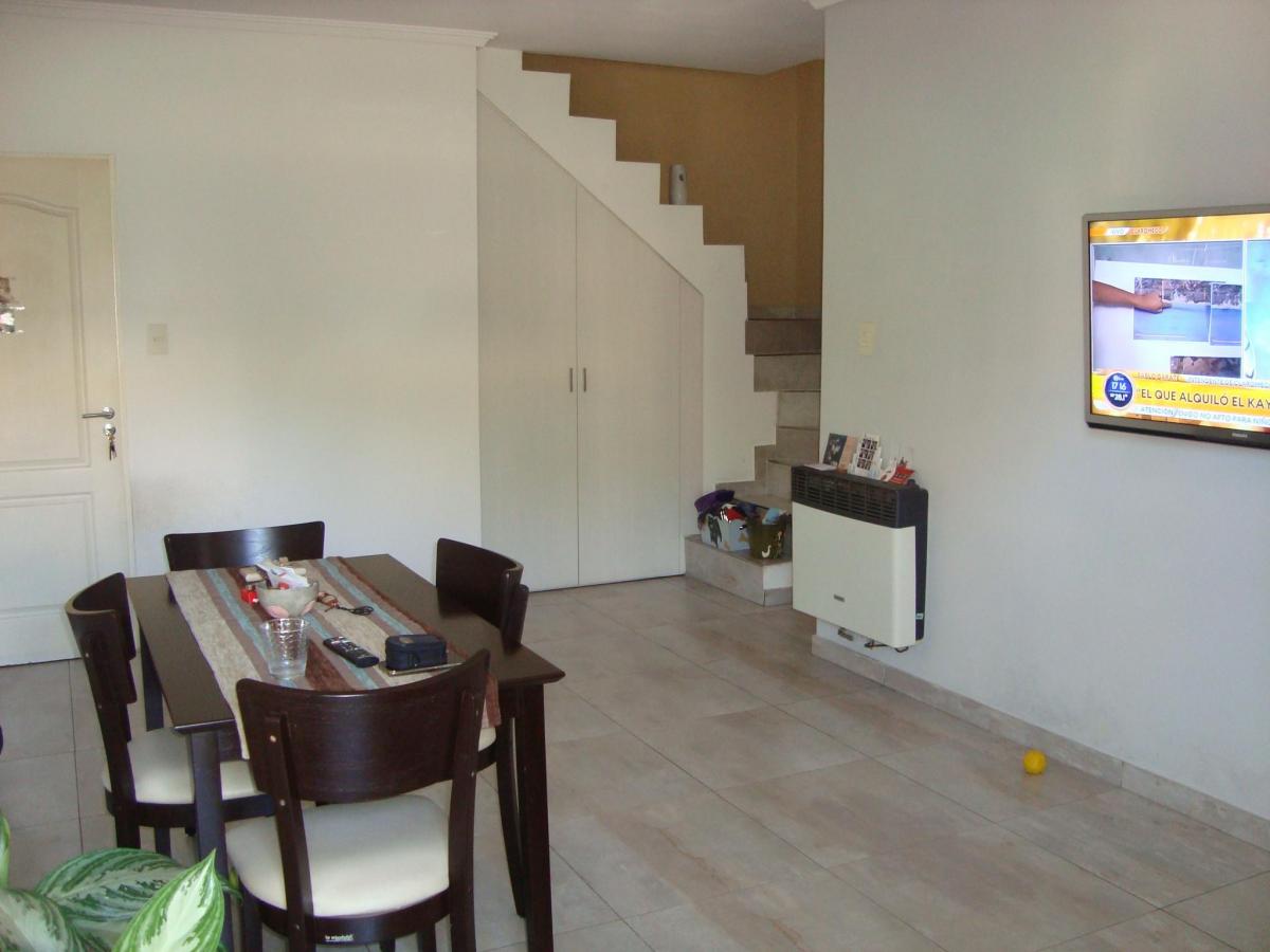 Foto de LINIERS. GARCIA DE COSSIO 6900. PH 3 AMBIENTES FRENTE BALCON PATIO, imagen 3