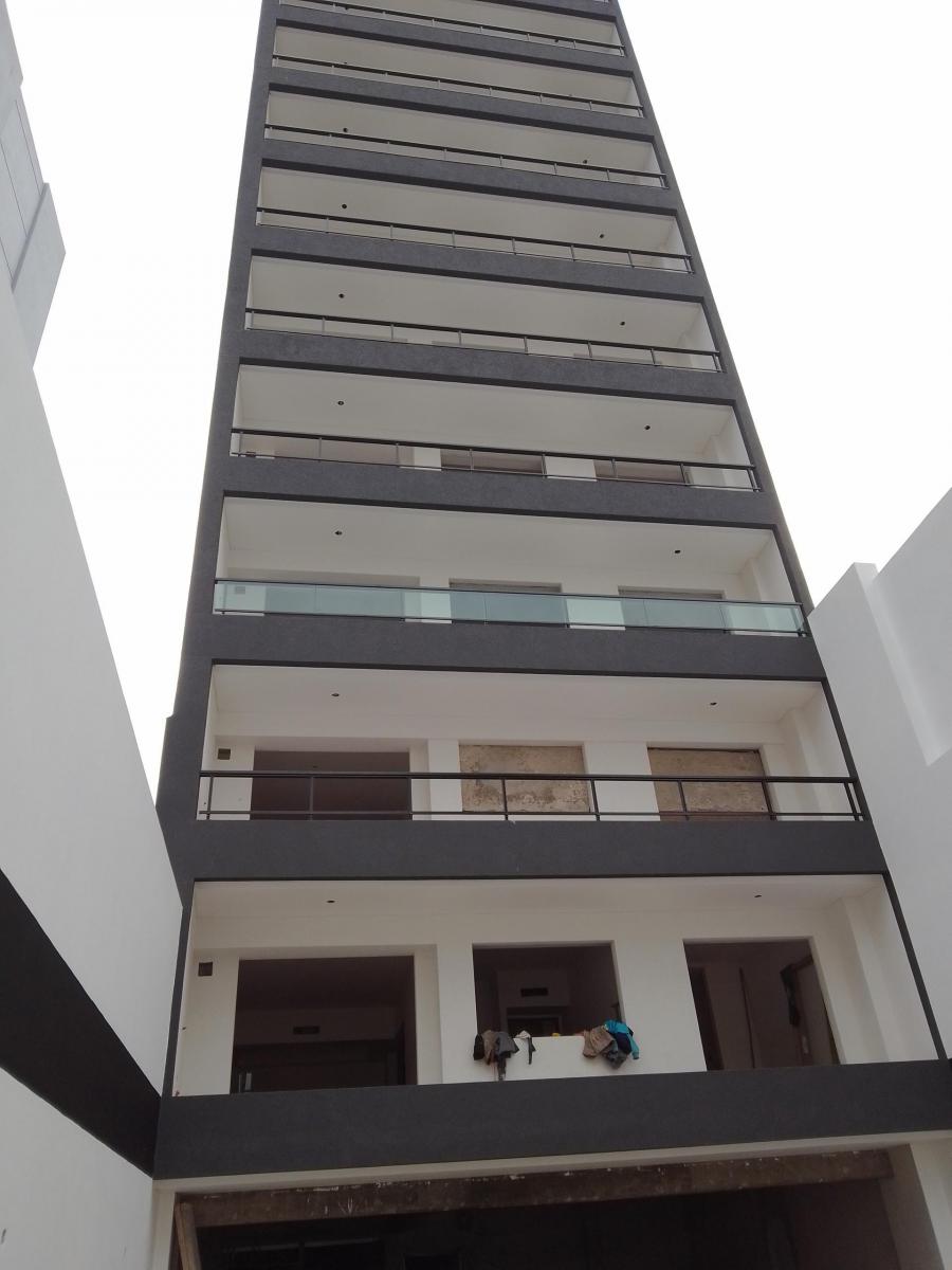 Foto de VILLA LURO. AV. RIVADAVIA 10.100 SEMIPISO 3 AMB FRENTE BALCON., imagen 2
