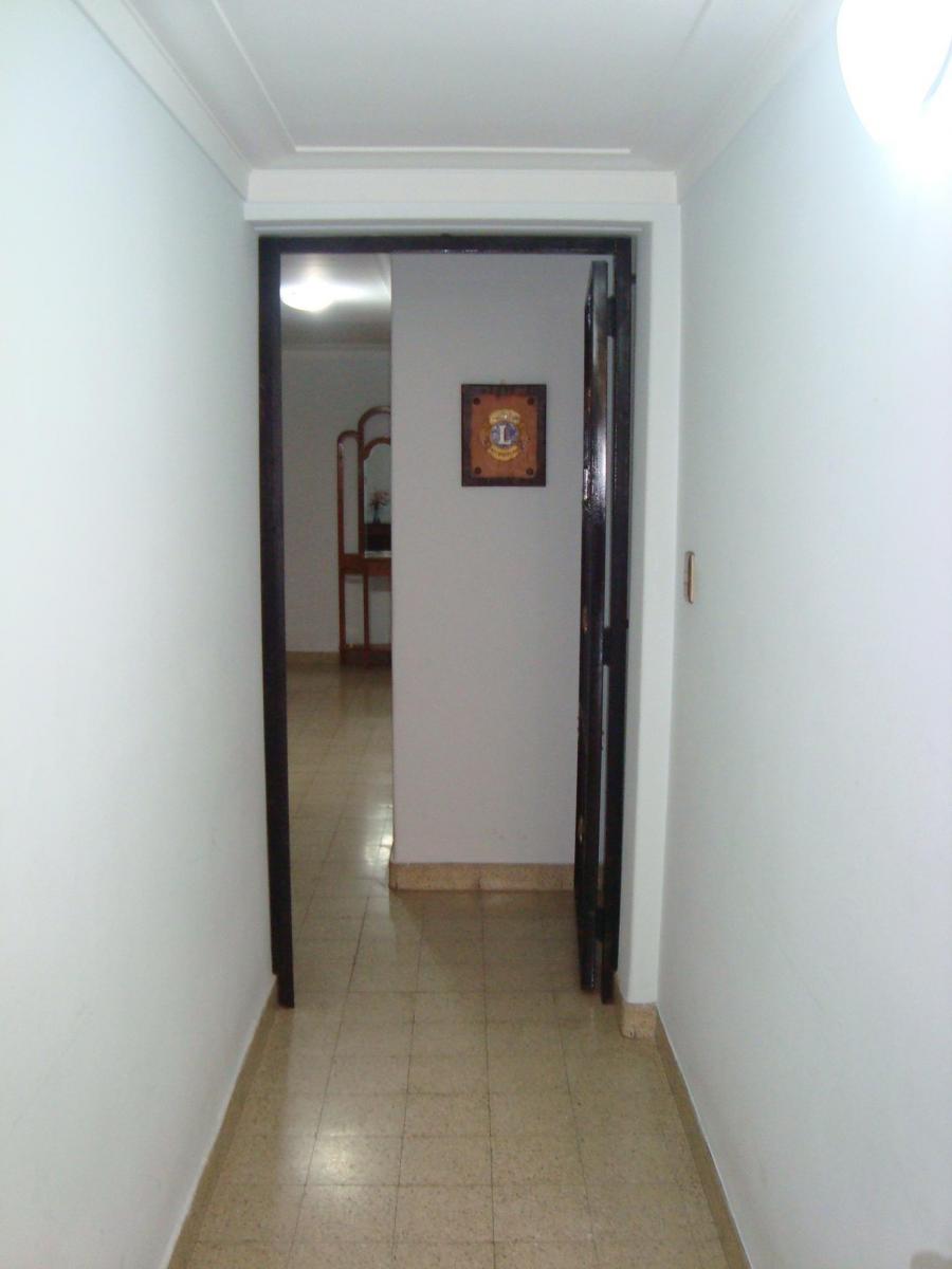 Caballito. Av La Plata 600. Piso 5 Ambientes Dep/serv. Cochera Baulera. 4