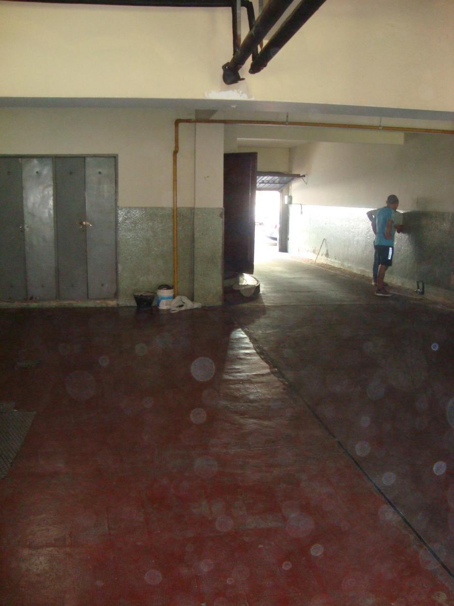 Caballito. Av La Plata 600. Piso 5 Ambientes Dep/serv. Cochera Baulera. 5