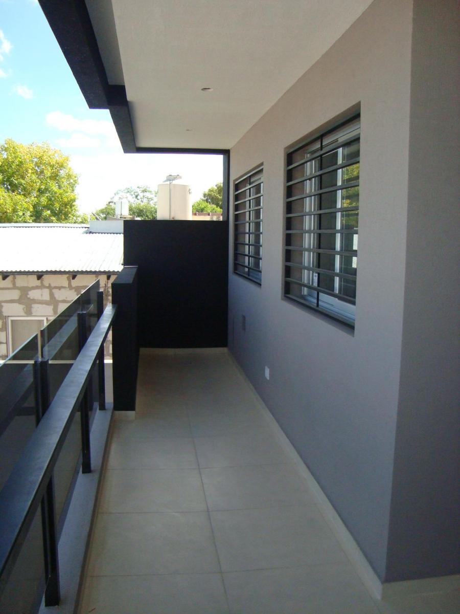 Villa Real. Moliere 1700: Semipiso 3 Ambientes Terraza Propia y 2 Cocheras. 5