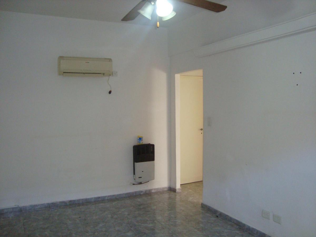 Almagro. Yapeyu 400 PH Tipo Casa 2 Ambientes Planta Baja 4