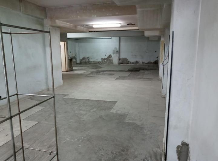 Foto de LINIERS. LISANDRO DE LA TORRE 200. LOCAL COMERCIAL HABILITADO, imagen 3
