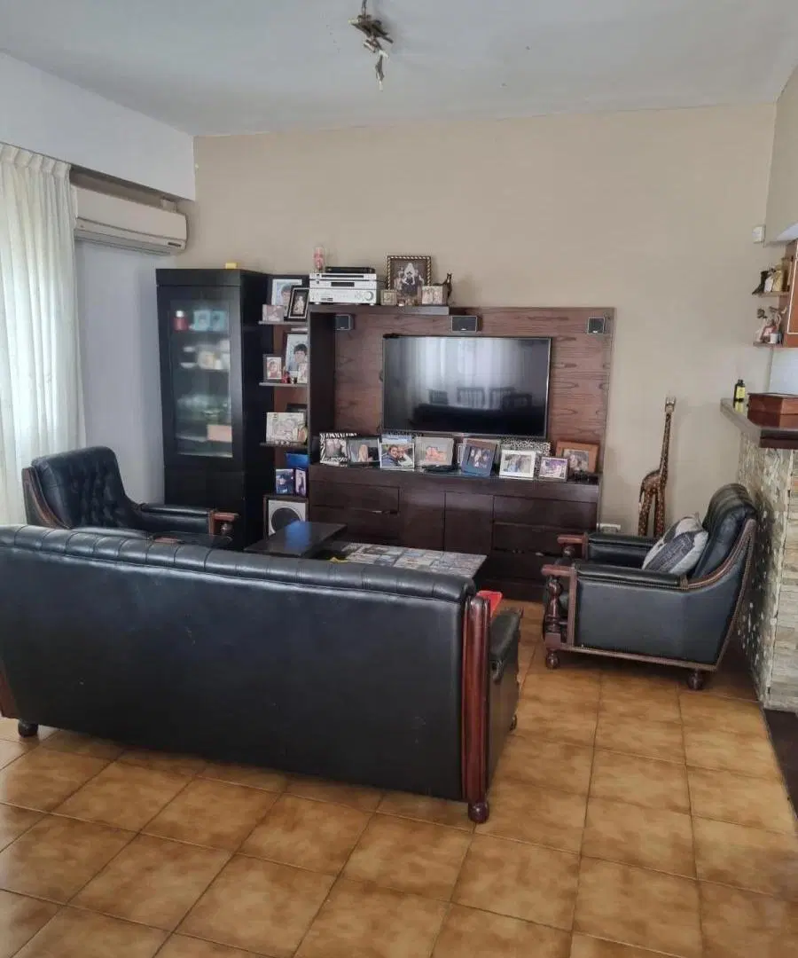VILLA DEL PARQUE. CHIVILCOY 2300 CASA 4 AMB. CON GARAGE, PATIO Y TERRAZA 5