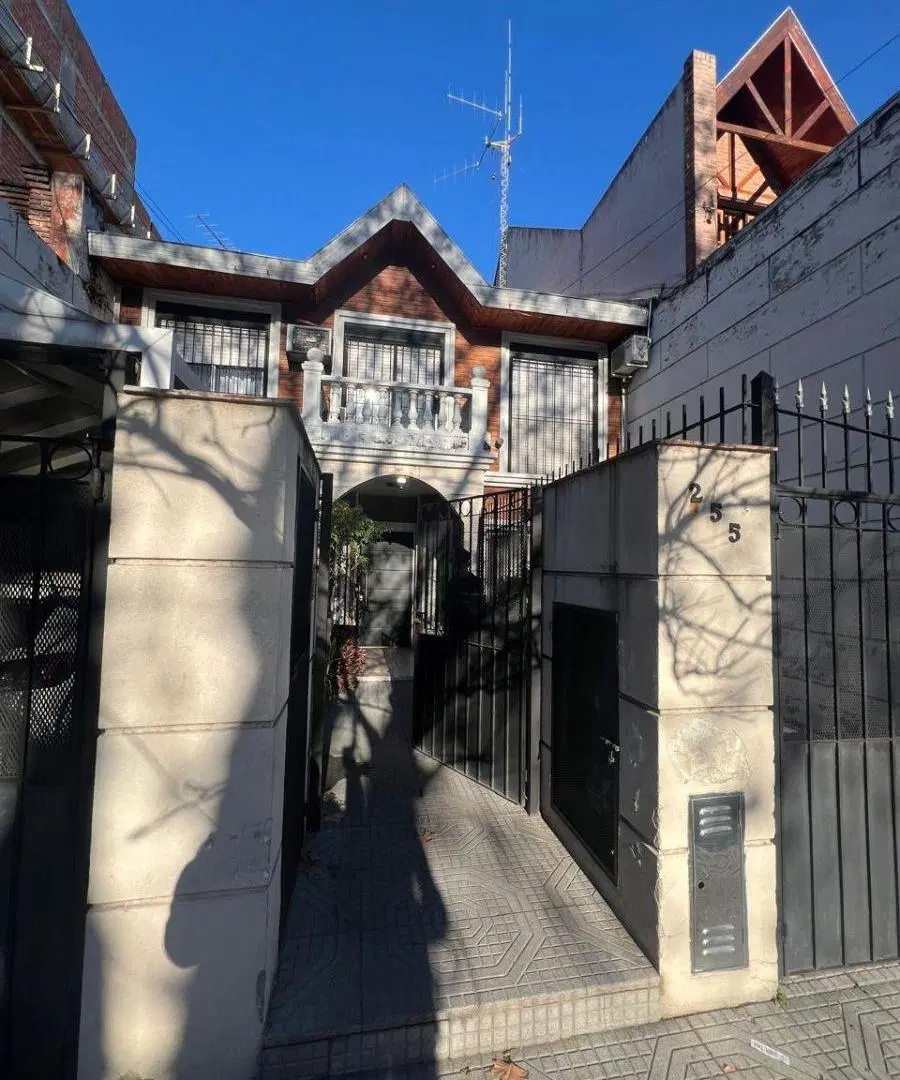 VILLA LURO. POLA 200. DUPLEX. 4 AMB CON BALCON Y COCHERA 4
