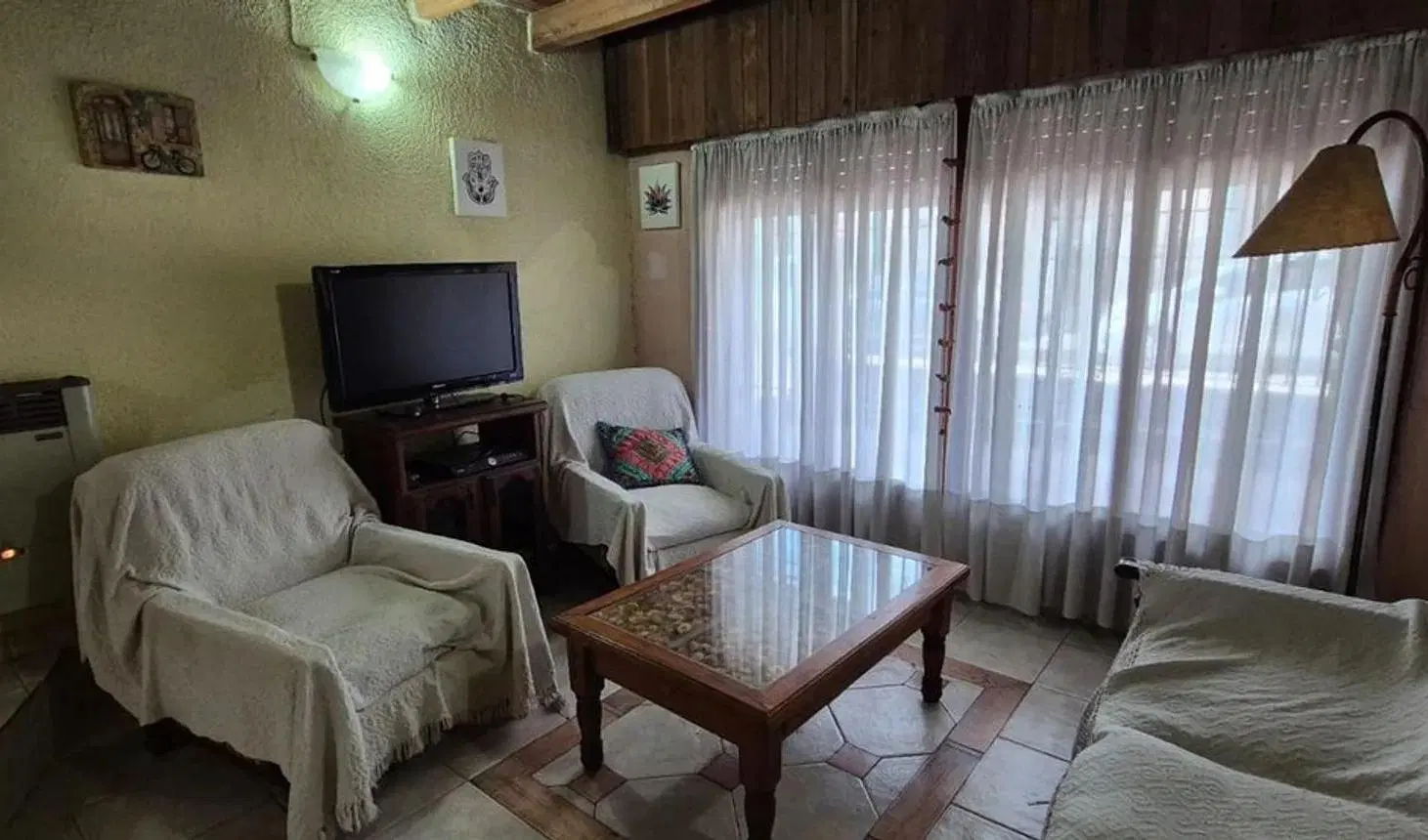 LINIERS. INTENDIENTE CARLOS NOEL 600. CASA LOTE PROPIO EX-MUNICIPAL 2
