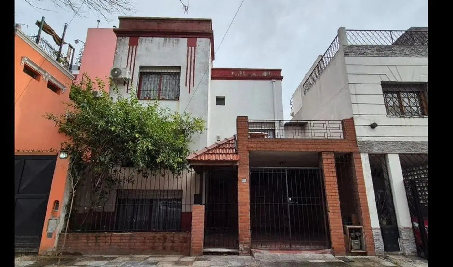 LINIERS. INTENDIENTE CARLOS NOEL 600. CASA LOTE PROPIO EX-MUNICIPAL 5