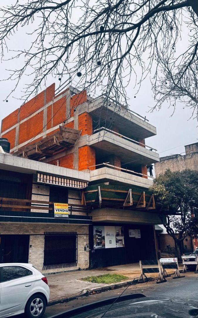 Foto de VILLA LURO. ERCILLA 5500.SEMI PISO 4 AMB. DE CATEGORIA CON BALCON Y, imagen 3