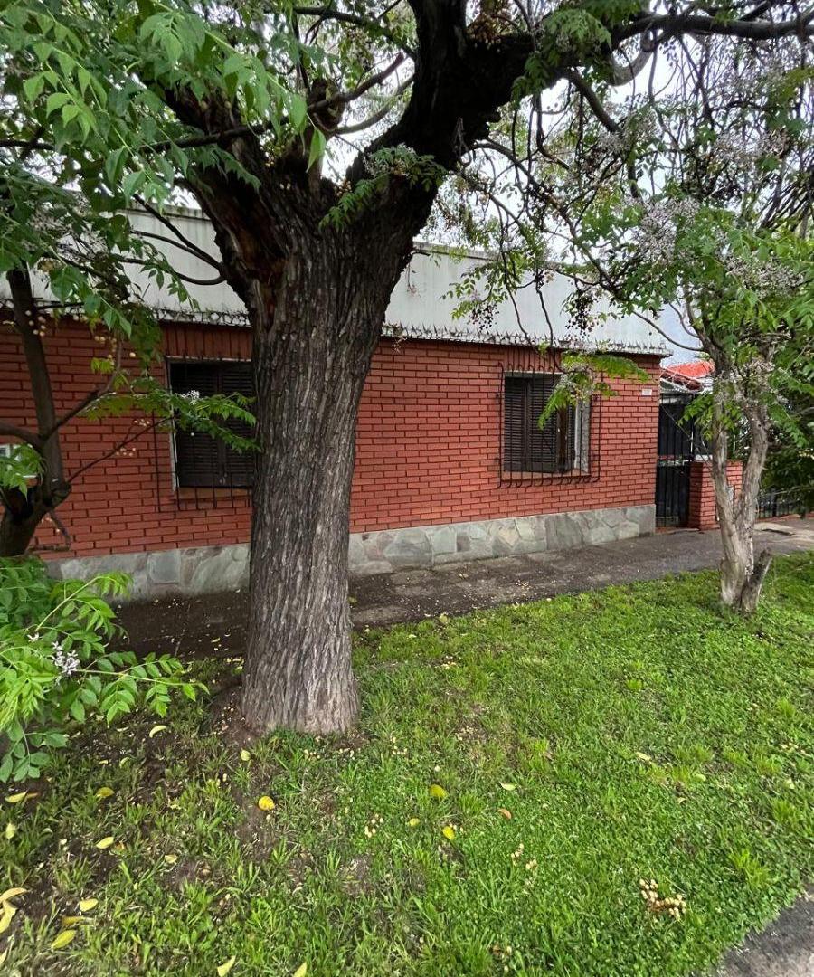 Foto de HAEDO. URUGUAY 900. CASA 3 AMB. CON PATIO, imagen 3