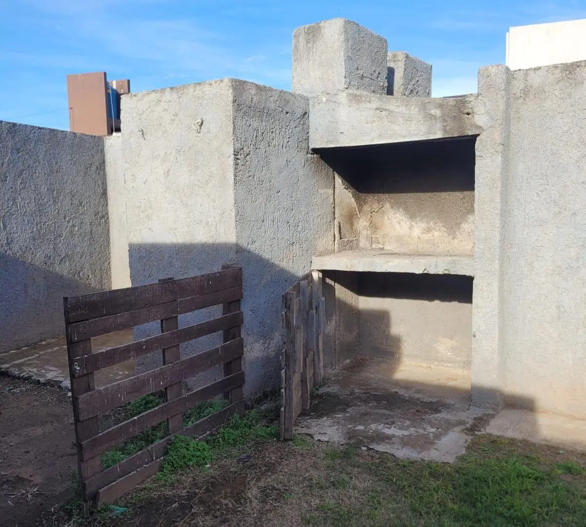 Dúplex. 2 dorm. 2 baños. Patio con asador. B Valle Cercano 4