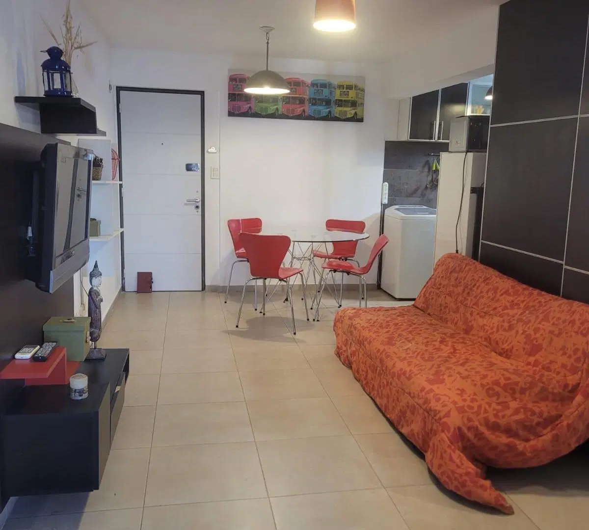 Dpto. 1 dorm. 1 baño. Balcon. Totalmente Amoblado. B Cofico. 4