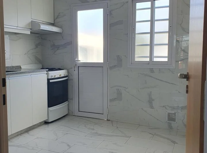 Alquiler – Departamento 3 Ambientes en Florida, Planta Alta con Terraza 4