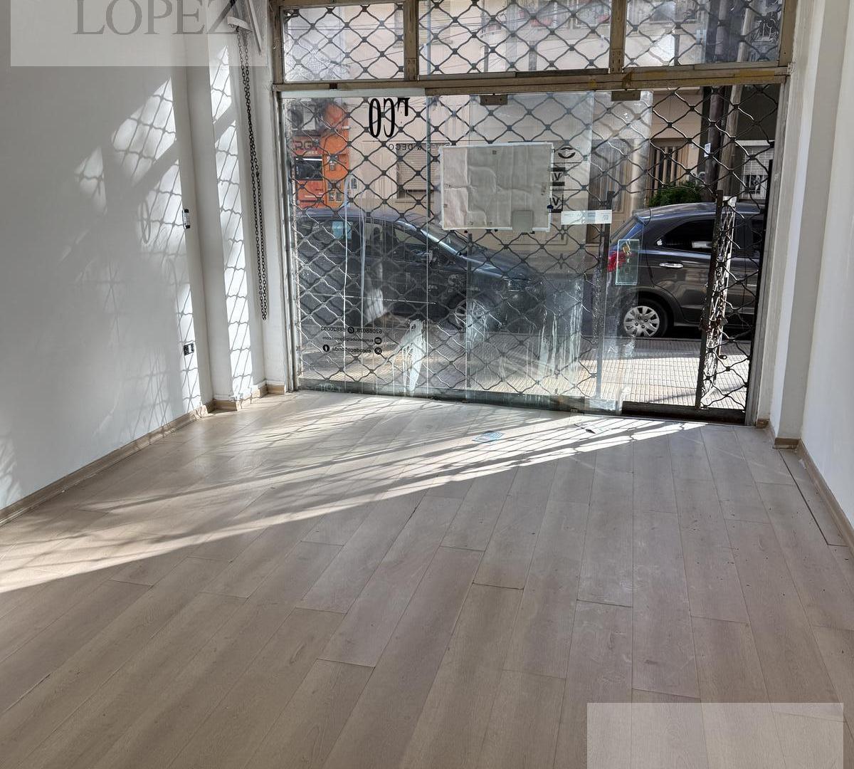 Foto de Venta Local Comercial en Florida con Frente a la Calle, imagen 4