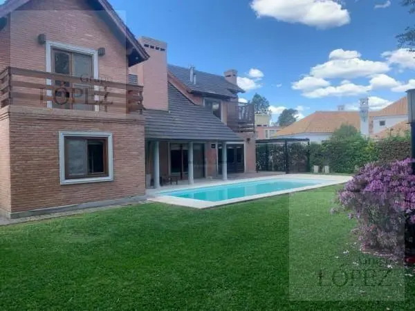 Casa amoblada en alquiler en La Deseada – Ezeiza | 5 amb. | Pileta y quincho 2