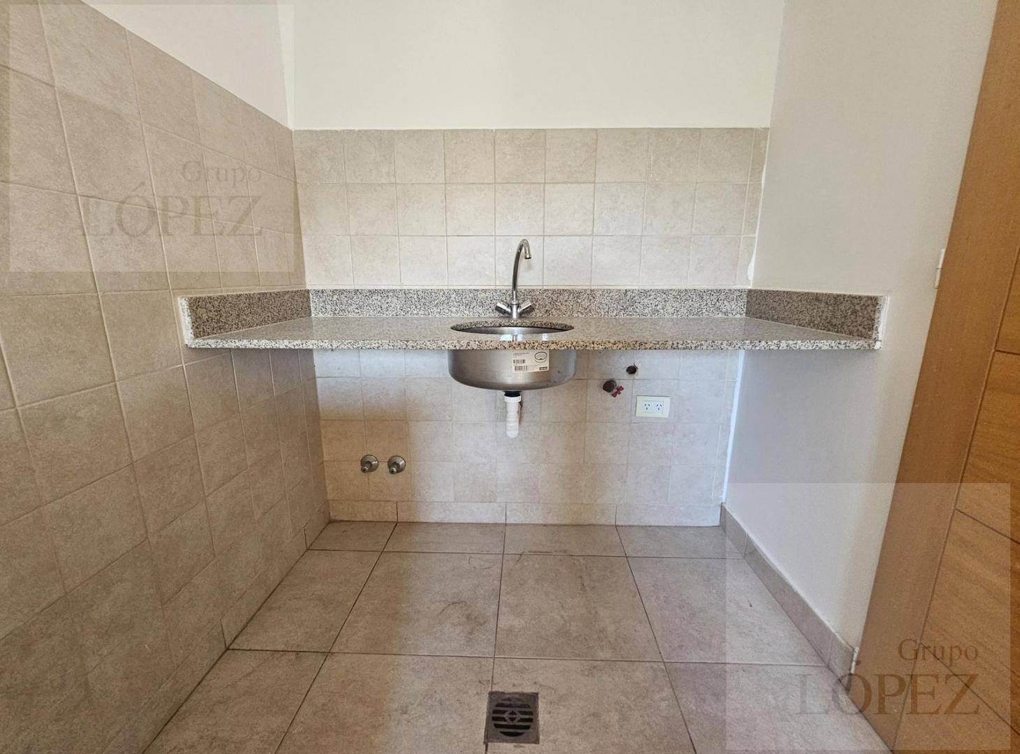 Foto de Alquiler Departamento de 2 ambientes en Vte López - Dormitorio en, imagen 2