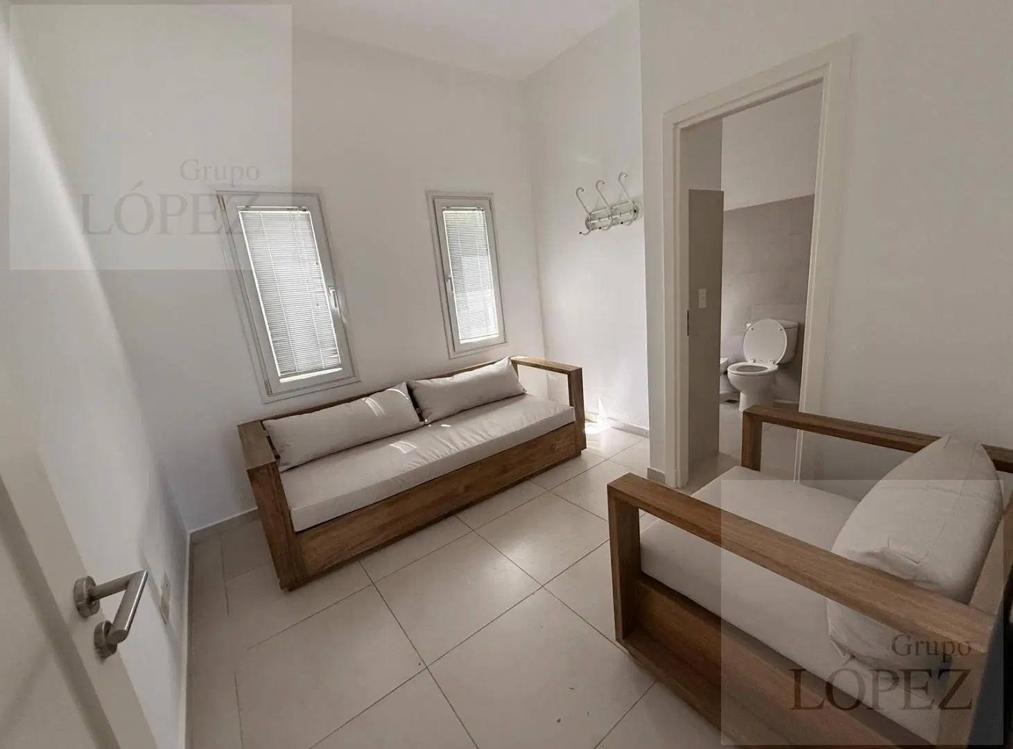 Casa amoblada en alquiler en Barrio Privado Villanueva, Tigre – Vista al lago 4