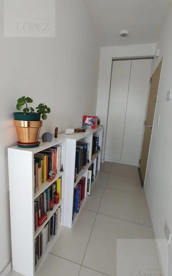 VENTA Departamento en Florida Oeste. Excelente 3 ambientes con vista abierta. Balcón aterrazado. 2