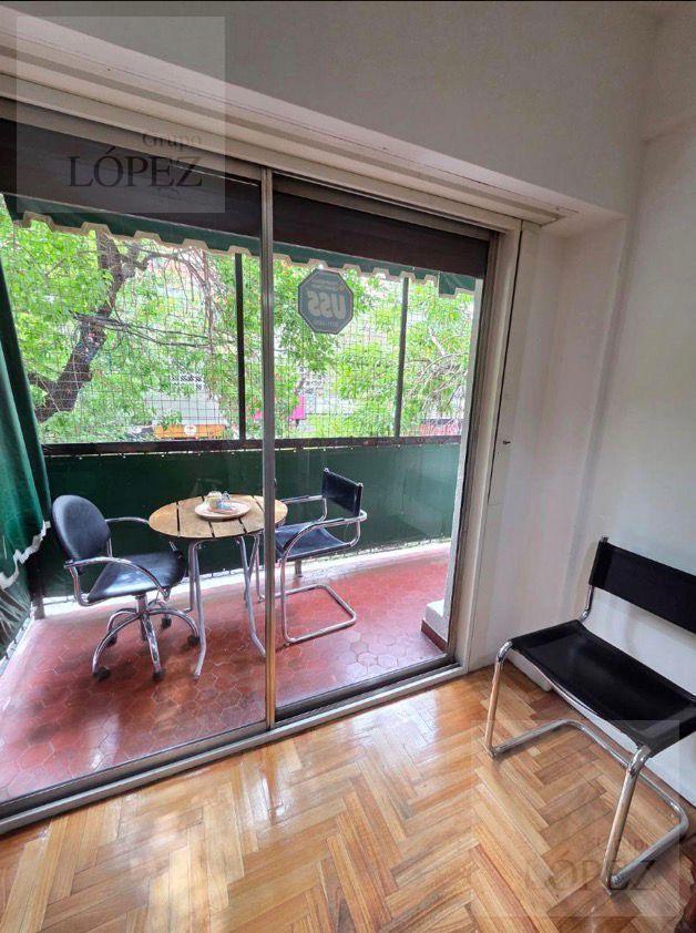 Foto de Alquiler temporal - Departamento en Belgrano C - 3 ambientes con balcón y patio, imagen 1