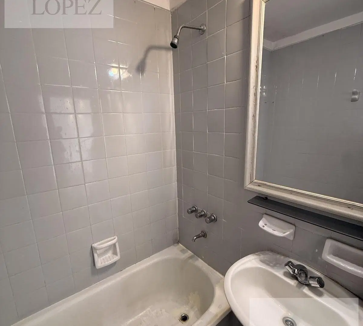 VENTA Departamento en Vicente Lopez - 2 ambientes al frente muy luminoso 5