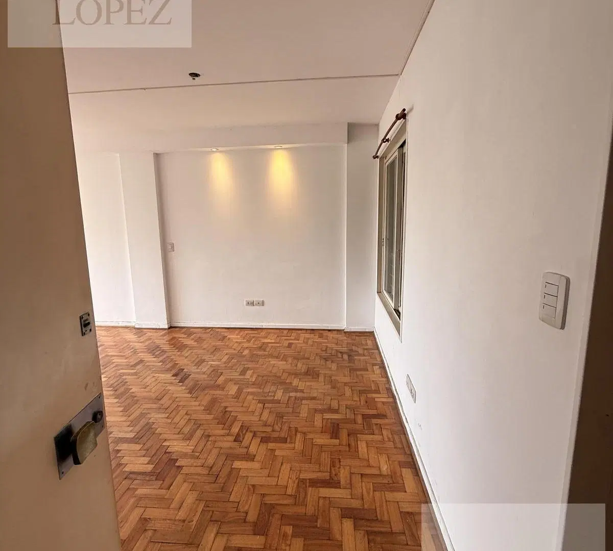 VENTA Departamento en Vicente Lopez - 2 ambientes al frente muy luminoso 2