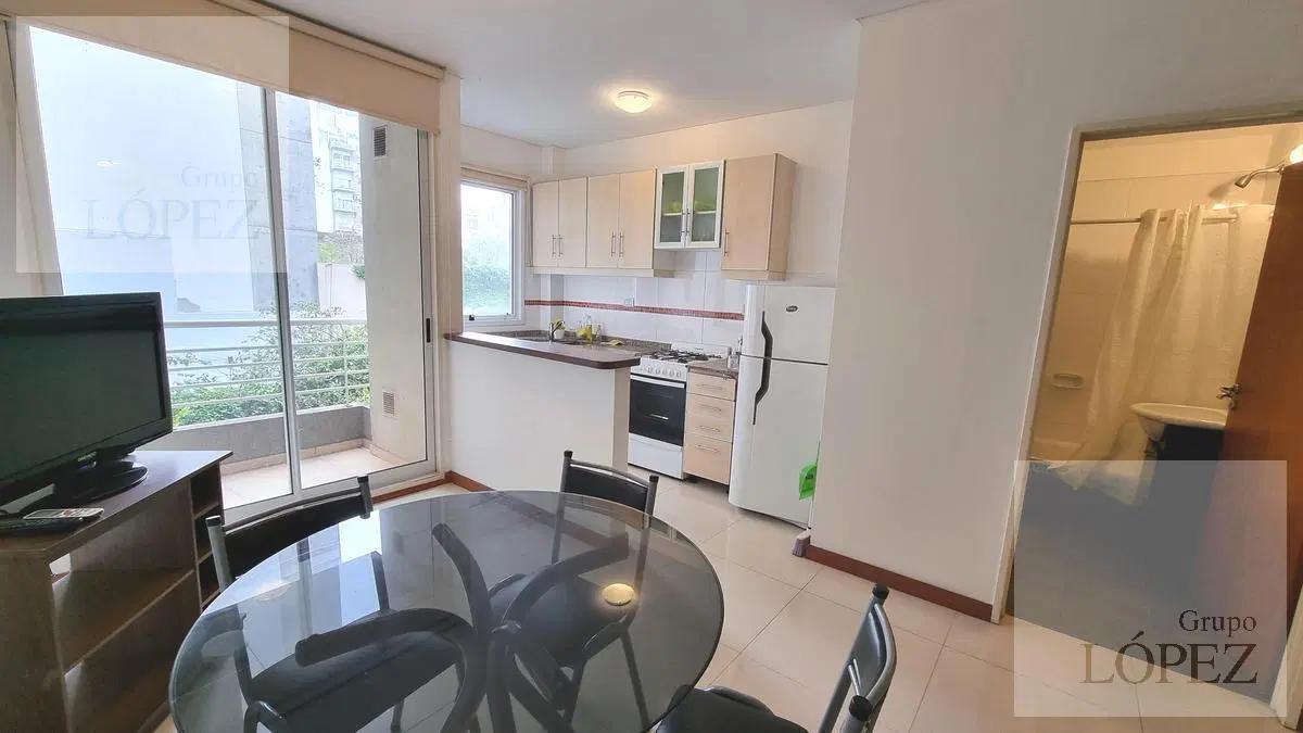 Alquiler temporario Departamento 1 ambiente en Villa Urquiza - con balcón 2