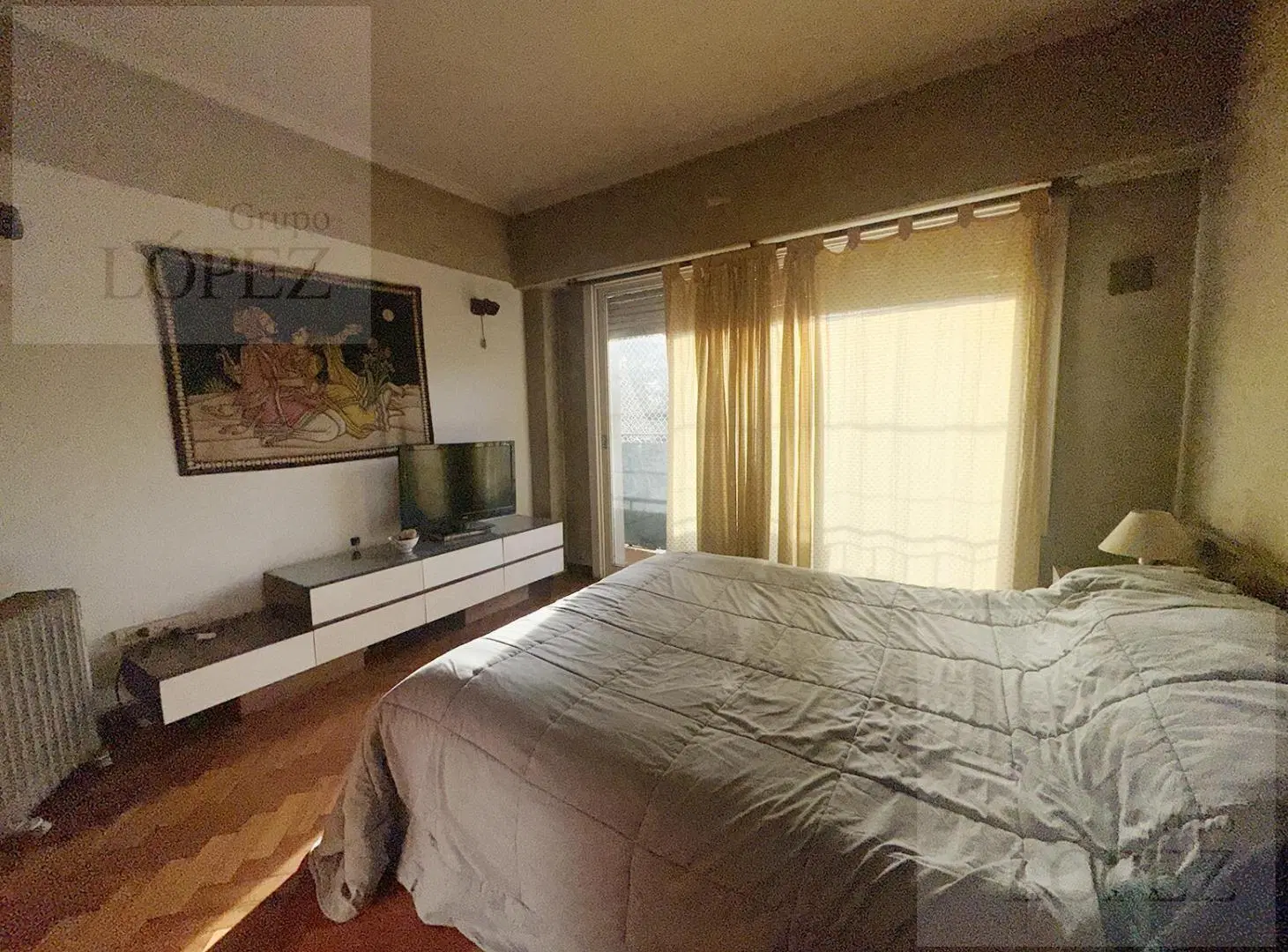 Venta depto 4 Ambientes al frente, amplio balcón terraza APTO CRÉDITO 4