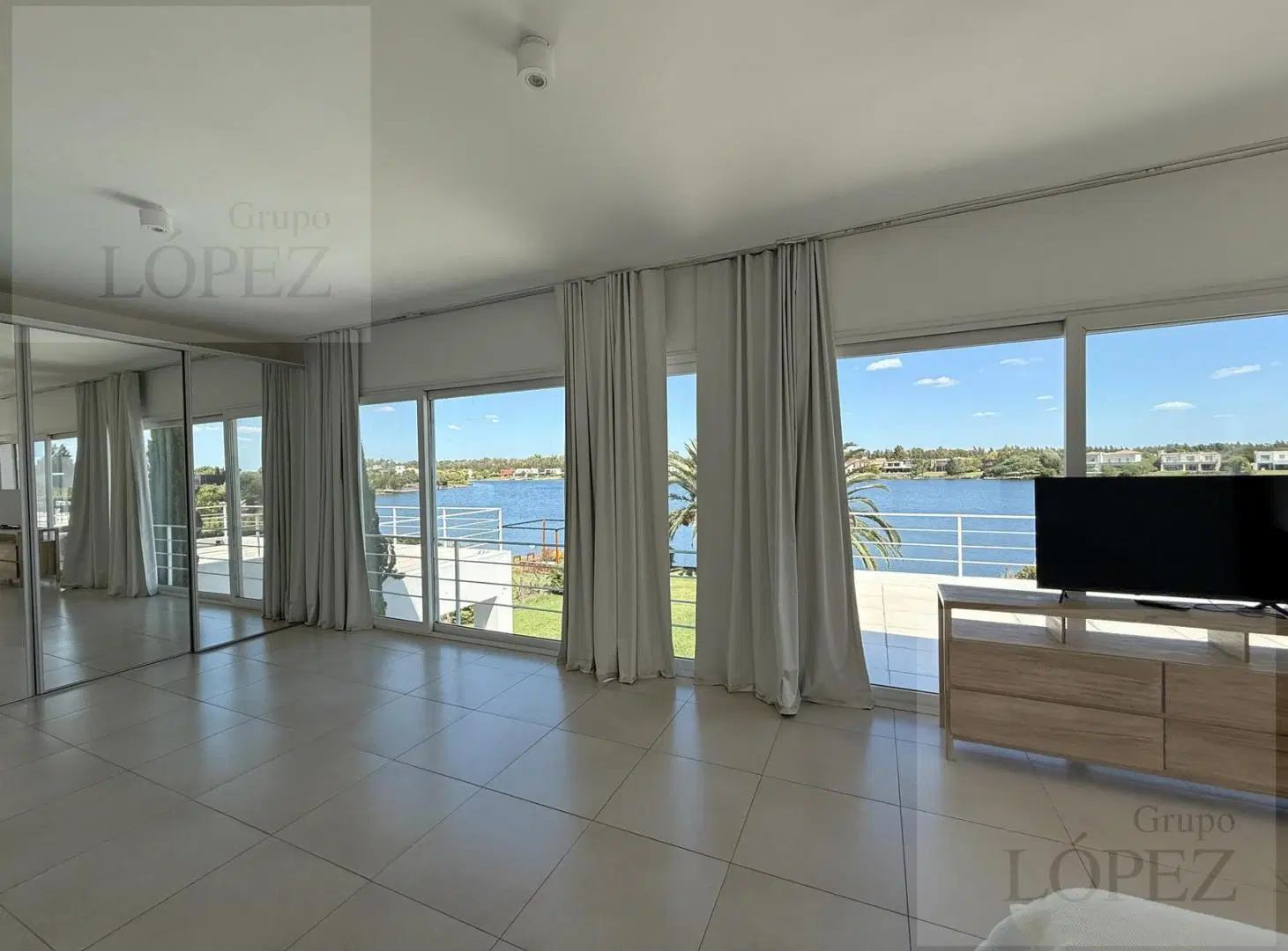 Casa amoblada en alquiler en Barrio Privado Villanueva, Tigre – Vista al lago 5
