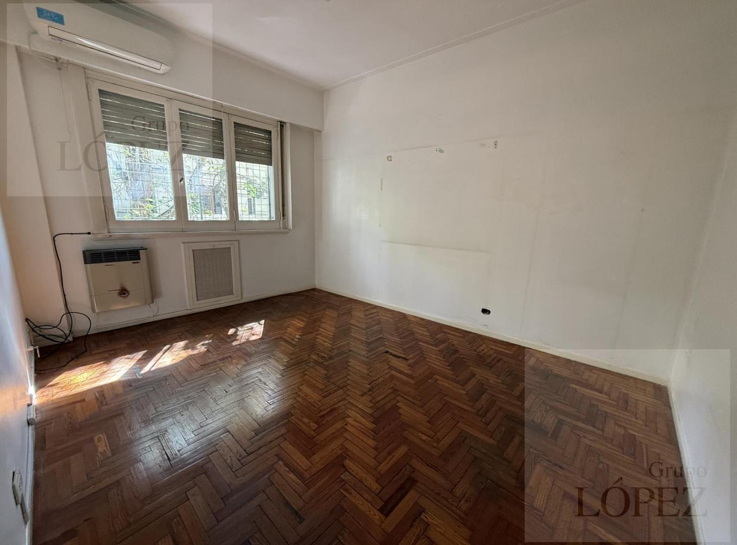 Foto de Departamento en Venta 4 Ambientes muy Amplios en Caballito - con Balcón y Mucha Luz Natural, imagen 5