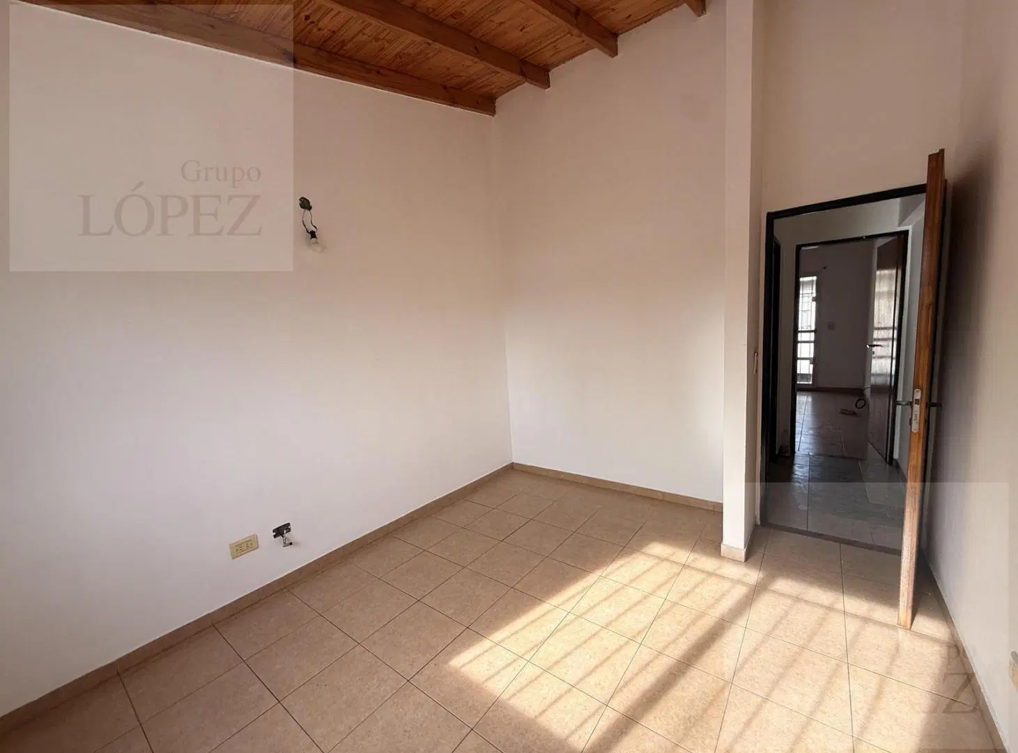 Venta Duplex en Munro - 3 ambientes con cochera, patio, parrilla, jardín, APTO CRÉDITO 5