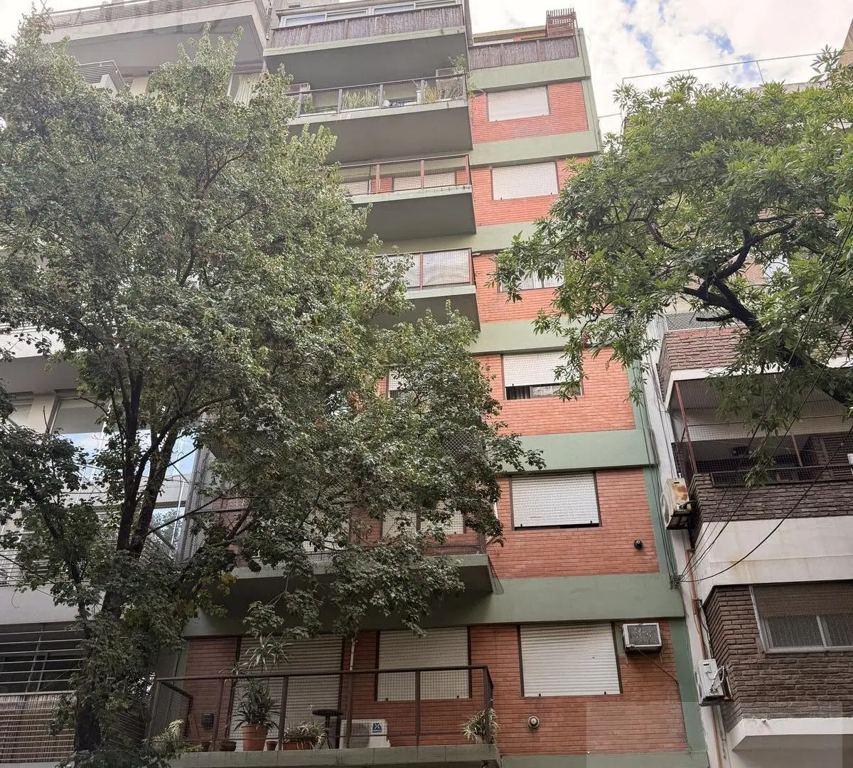 VENTA DEPARTAMENTO 2 AMBIENTES COGHLAN EXCELENTE ZONA 3