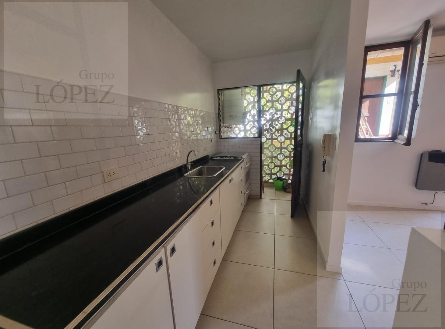 Foto de Alquiler Departamento 3 ambientes con balcón en V.Lopez-Vias/Rio - Muy, imagen 3