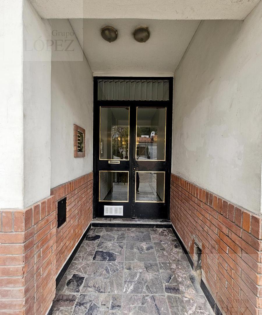 Foto de VENTA departamento en Olivos - 2amb, cocina con comedor diario, muy, imagen 1