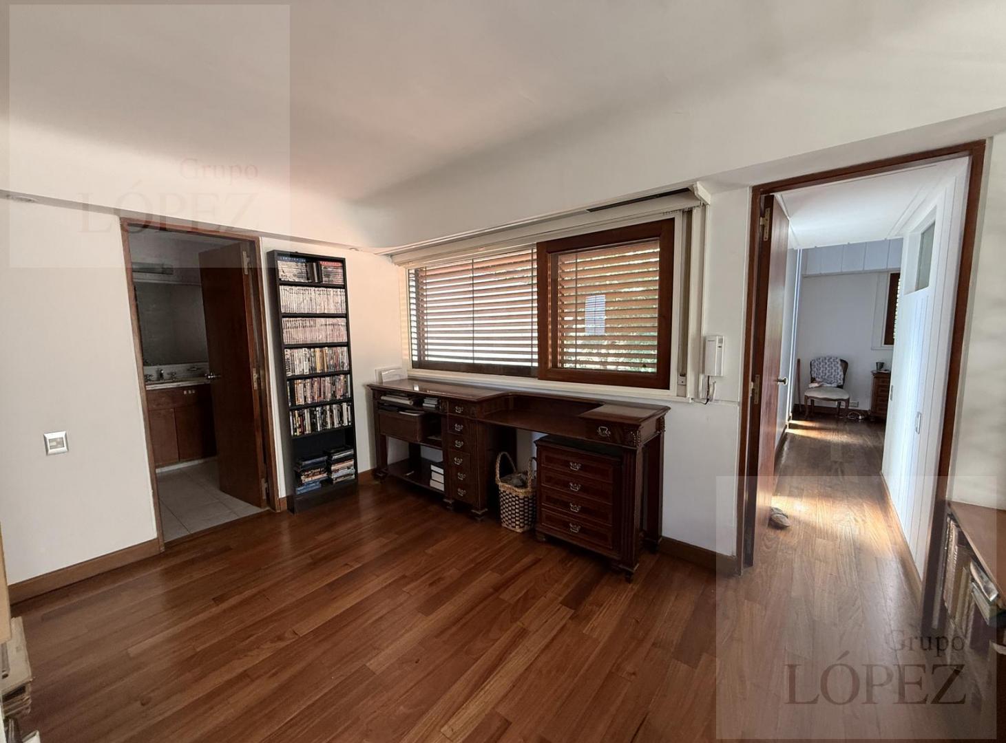Foto de VENTA casa chalet, Florida, 4 dormitorios cochera jardín y piscina APTO, imagen 5