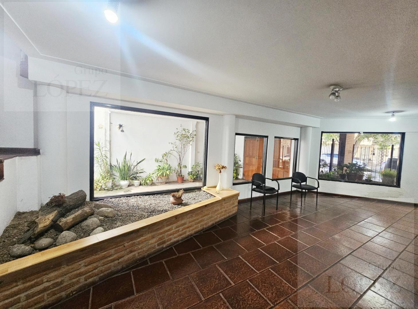 Foto de Departamento 3 ambientes al frente con balcón - Villa General Mitre, imagen 3