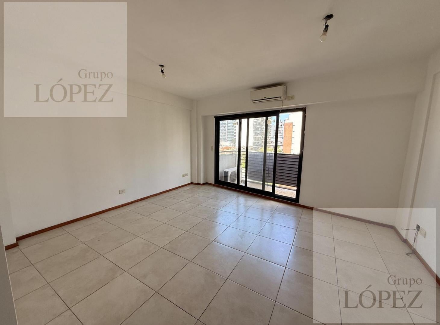 Foto de Venta Monoambiente Abasto, a 2 cuadras del shopping, con Balcón al, imagen 5
