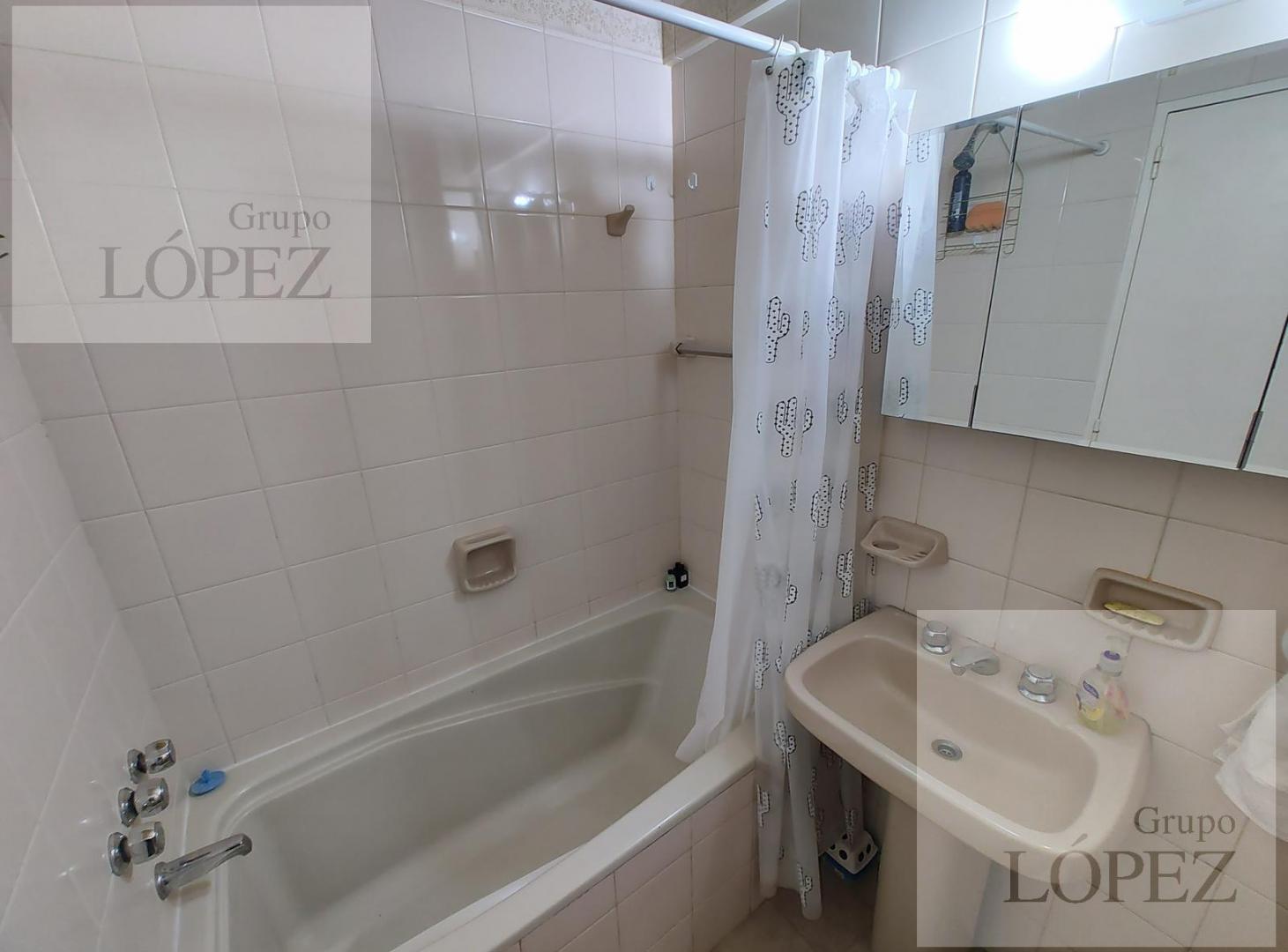 Foto de Alquiler Temporario - Departamento de 2 ambientes en Olivos - Con Patio, imagen 5
